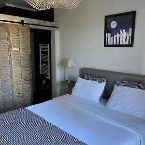 Le Clos Du Jas Bed & Breakfast