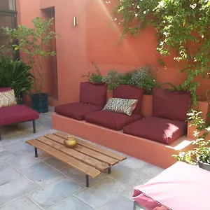 Les De L'abbaye Bed & Breakfast